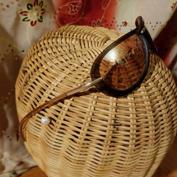 Authentic Candies Sunglasses - Picture 3 of 8